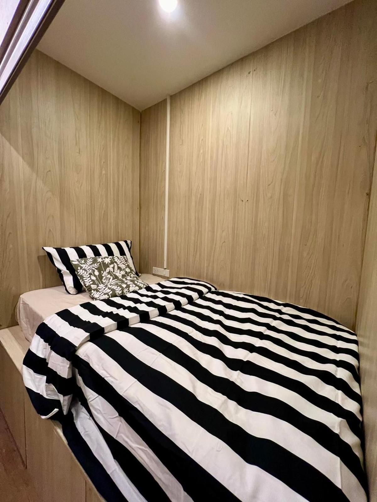 Comfy Crib 2 Hostel Bangkok