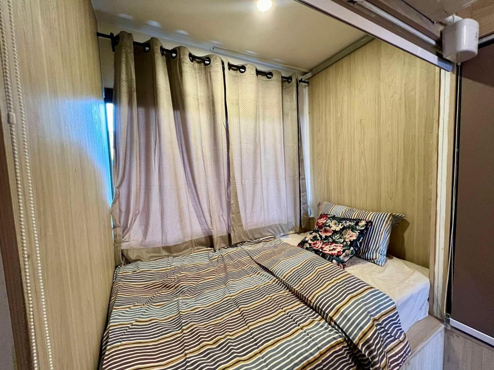 Comfy Crib 2 Hostel Bangkok