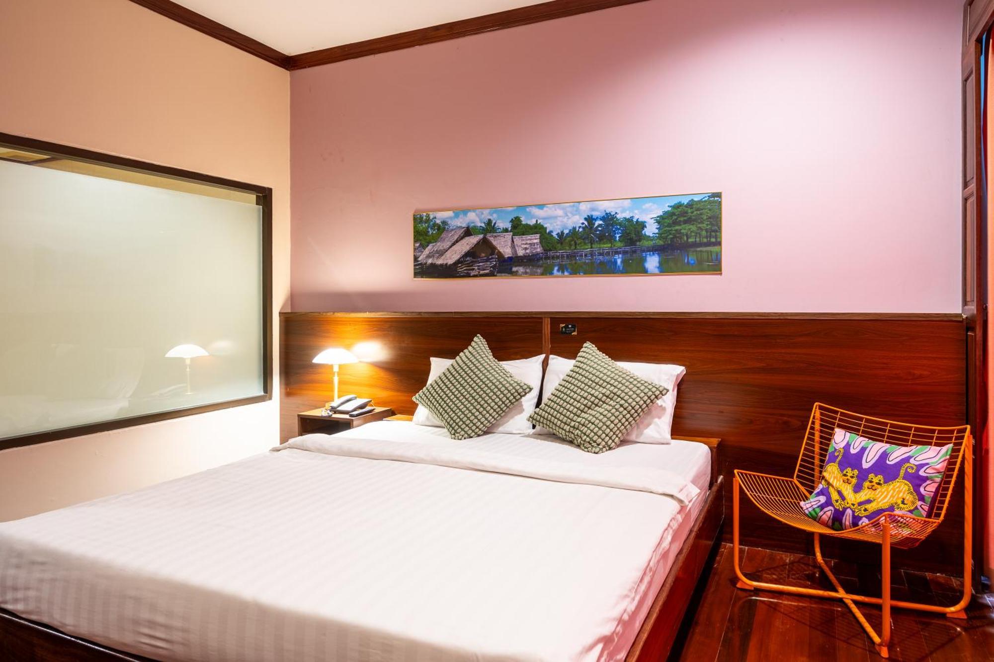 The President At Chokchai 4 Hotel