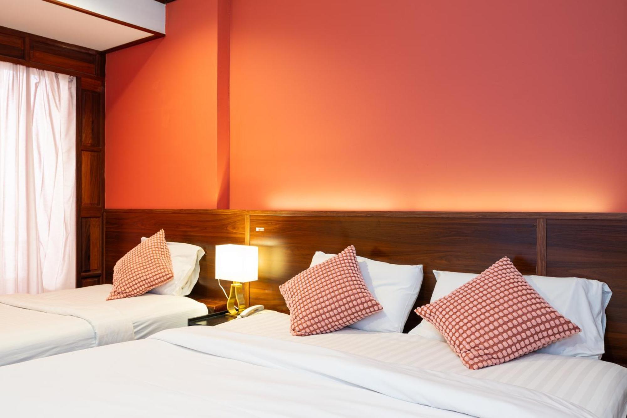 Hotel The President At Chokchai 4