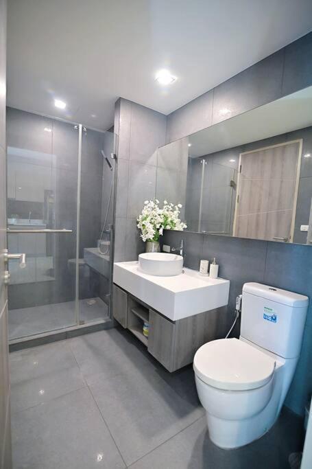 Cosy - Bts Phrom Phong Apartment *