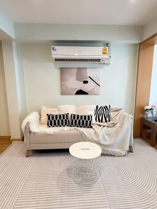 Holiday home Huge 4 Story Japanese House Sleeps 9 Center Bangkok