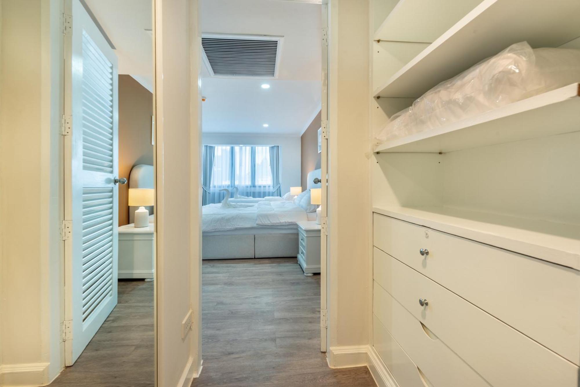 Neom Town Aparthotel *