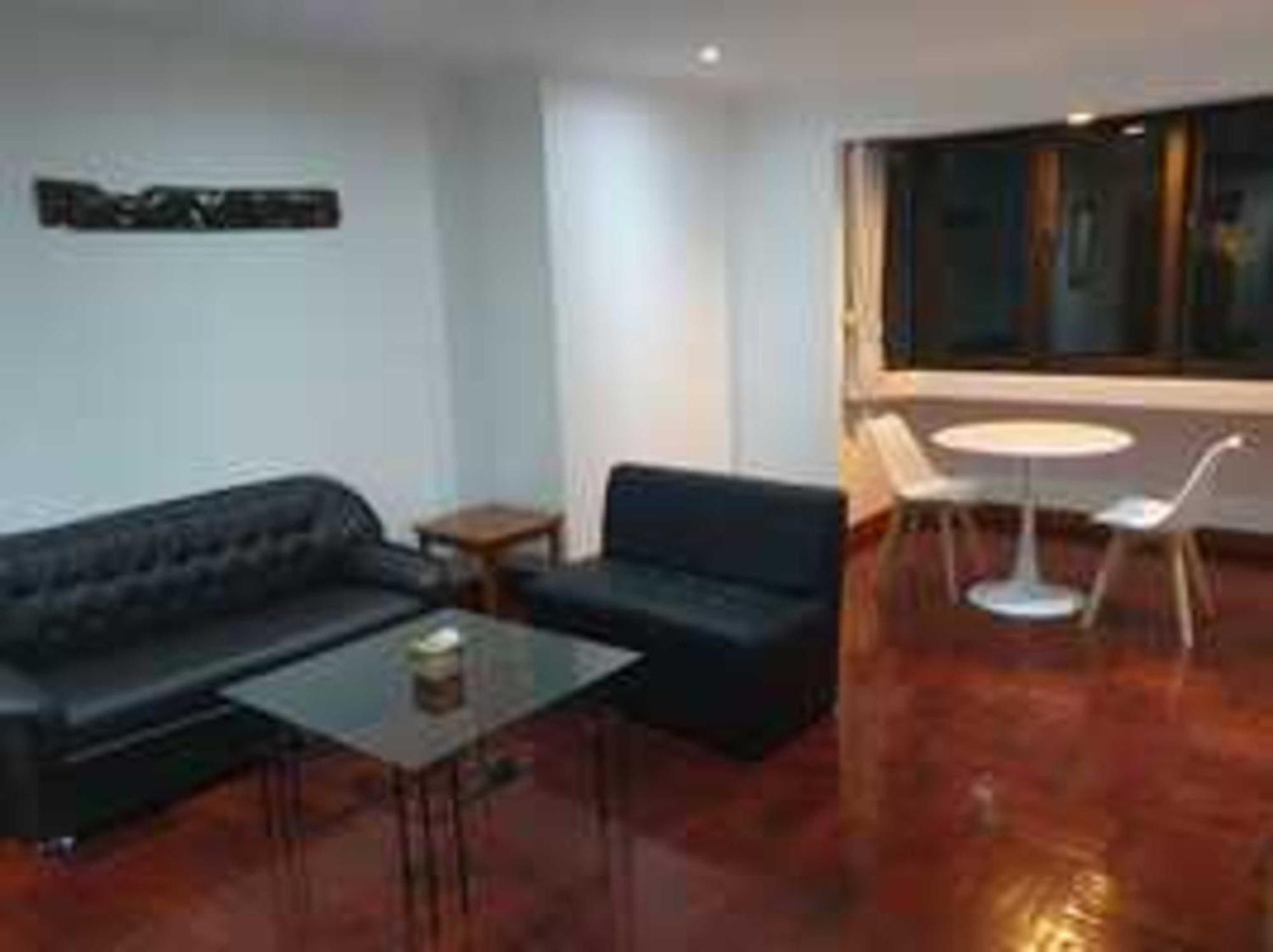 Omni Tower Sukhumvit Soi 4 Direct Apartment Bangkok