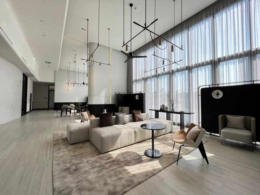 Luxurious River View Chao Phraya River Apartment Bangkok