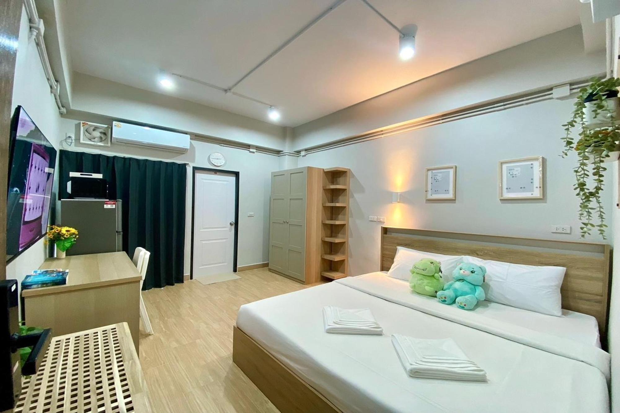 Hotel 44 Rama 3 3*