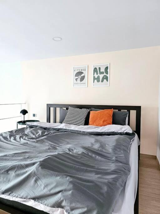 Apartment Midtown Duplex Ratchayothin 275 Bangkok