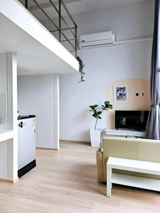 Midtown Duplex Ratchayothin 275 *