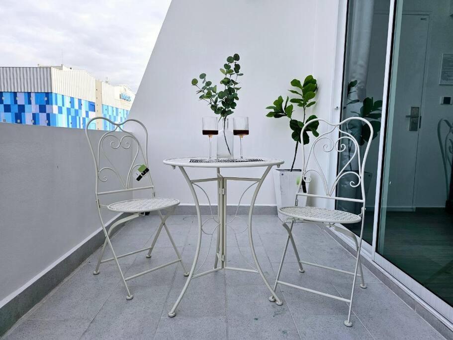 Midtown Duplex Ratchayothin 272 * Bangkok