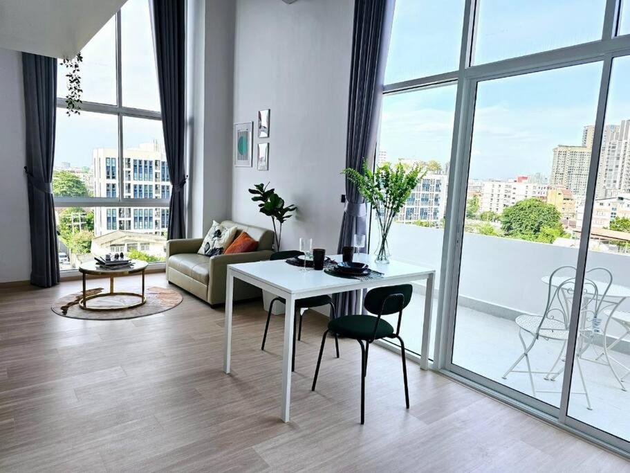 Midtown Duplex Ratchayothin 272 Bangkok