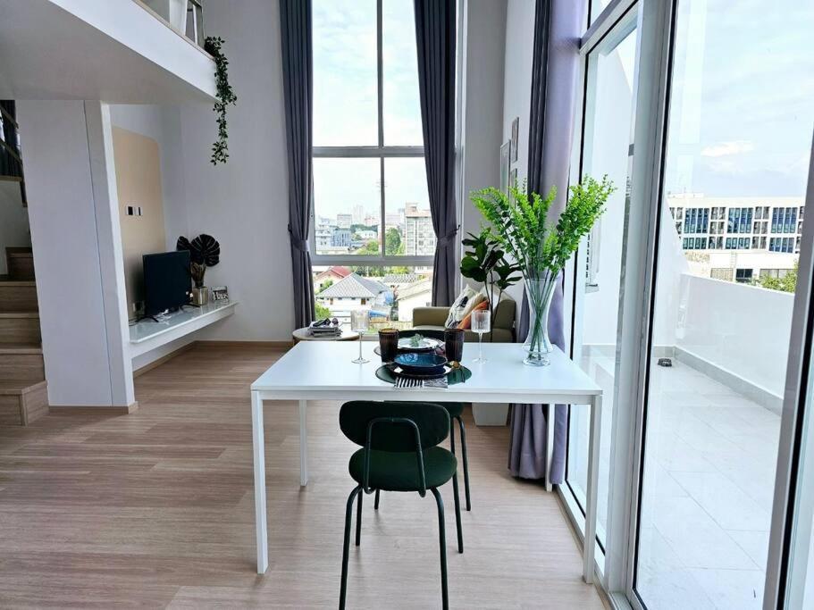 Midtown Duplex Ratchayothin 272 * Bangkok