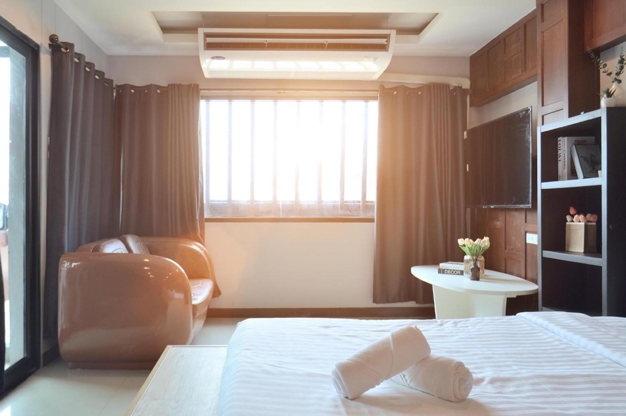 Hotel Deco Lux