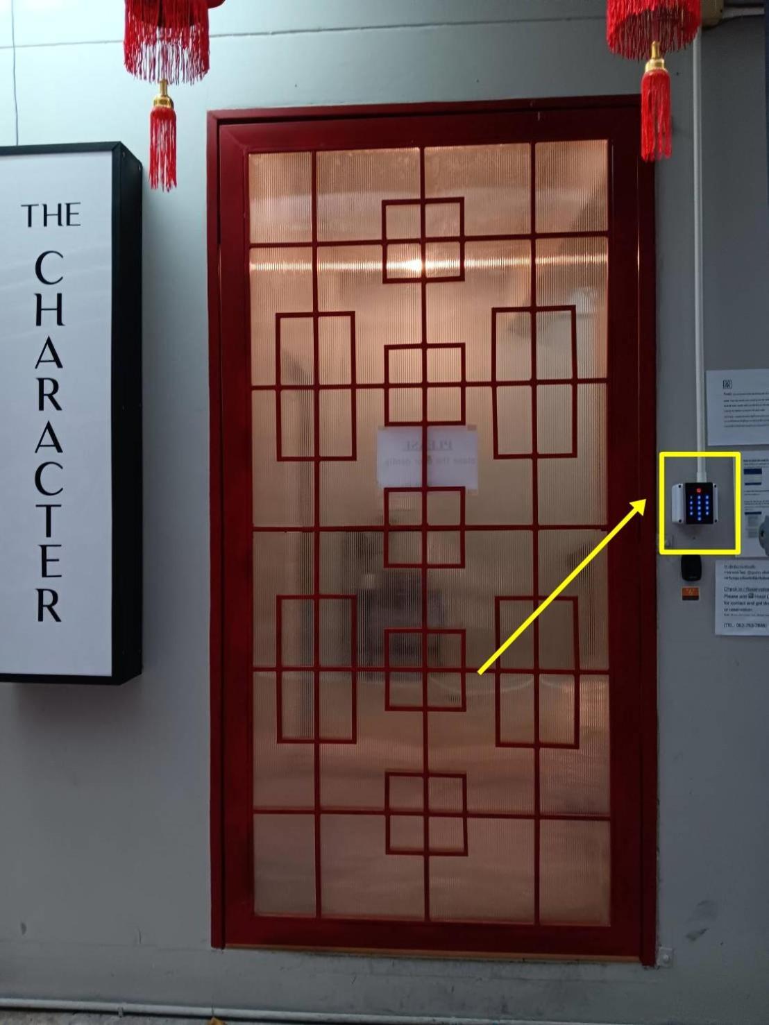 The Character Yaowarat Apartment