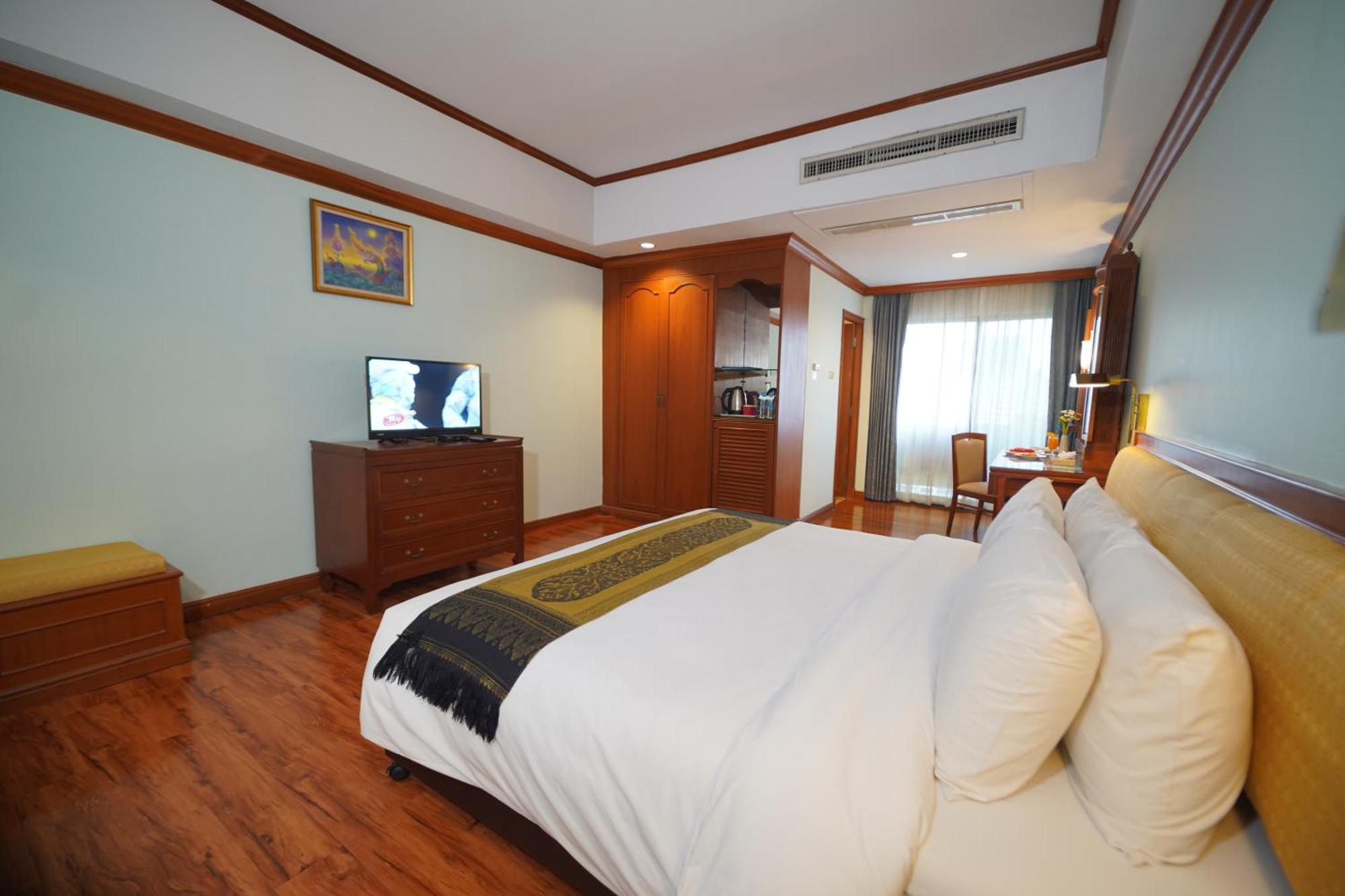 Hotel Riverside 4*