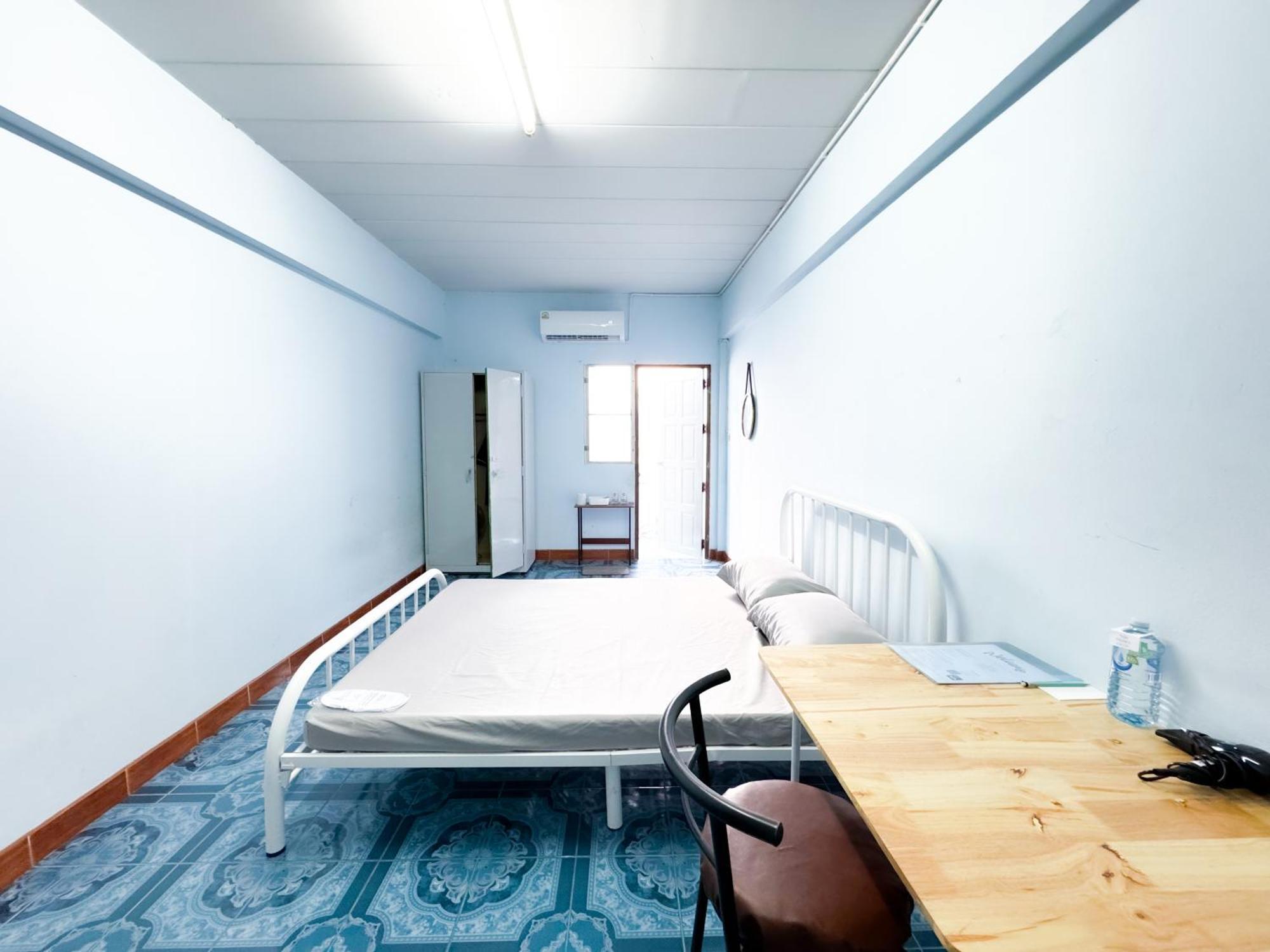 ฐิติพร อพาร์ทเม้นต์ บางเขน Apartment *