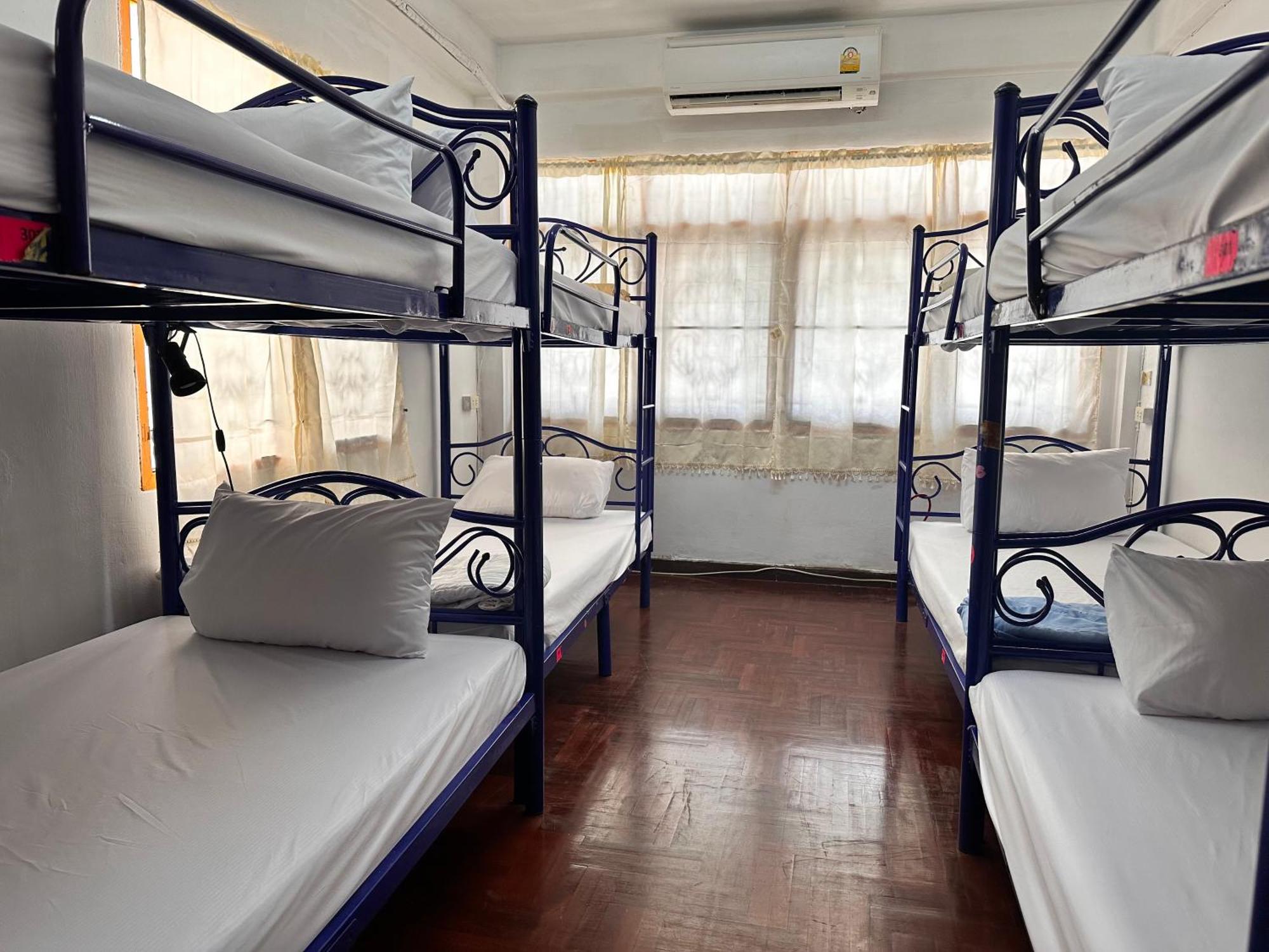 Yuma Tashi Hostel