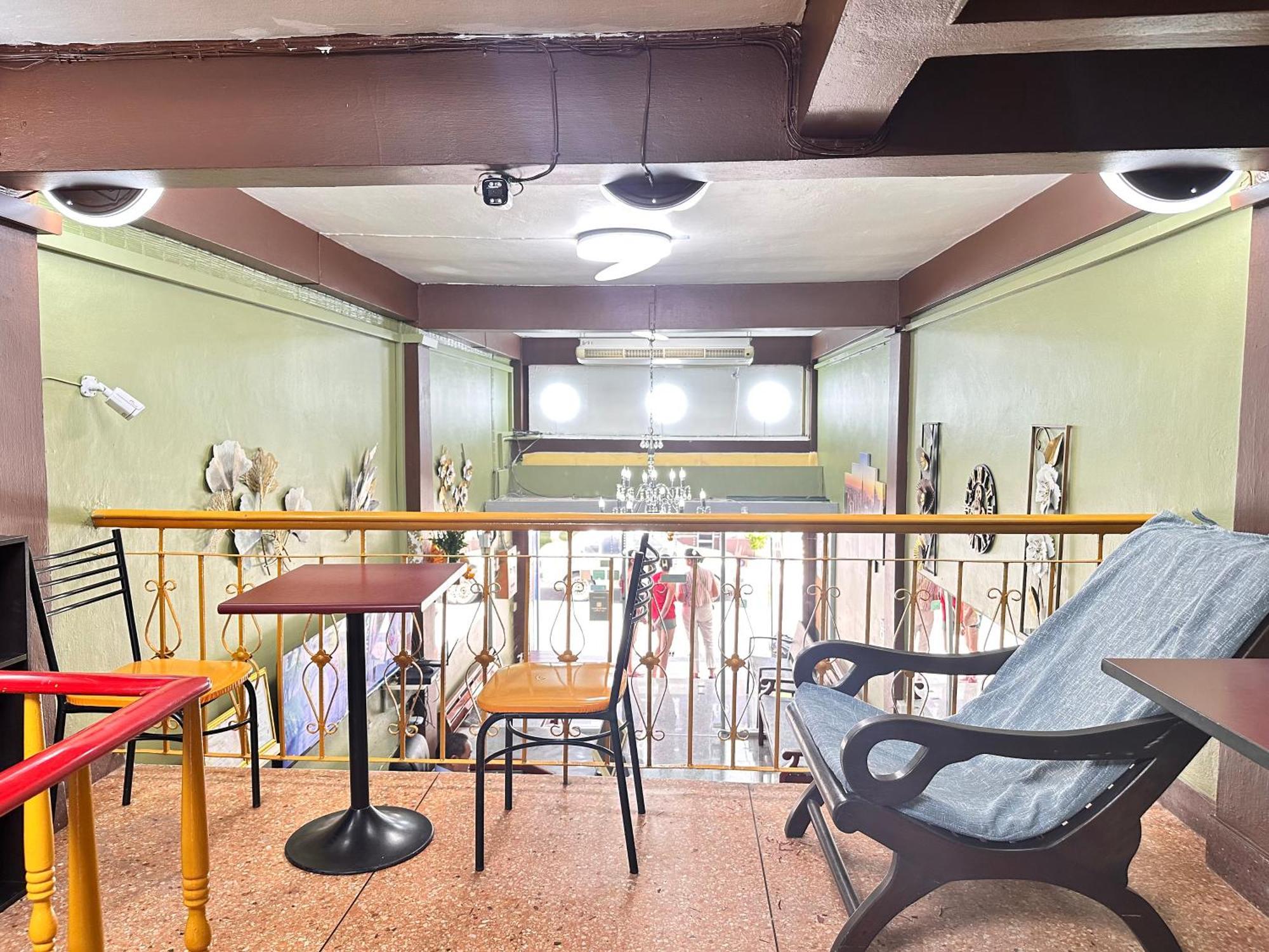 Yuma Tashi Hostel *