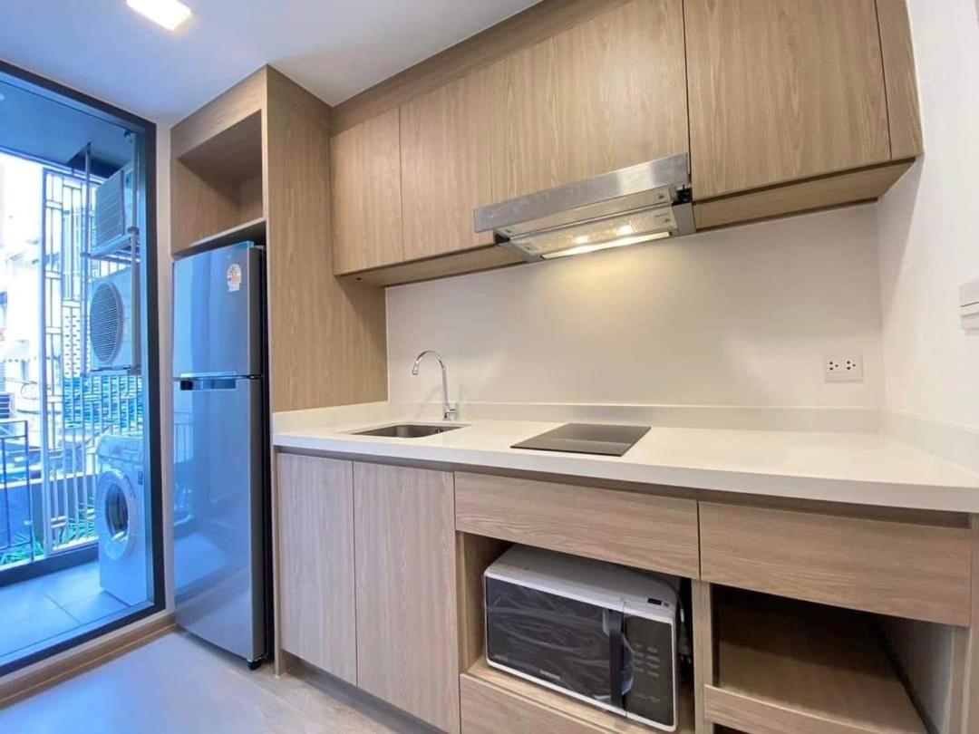 Apartment Modern With Pool And Gym In The Center Just 600m From Subway Station!