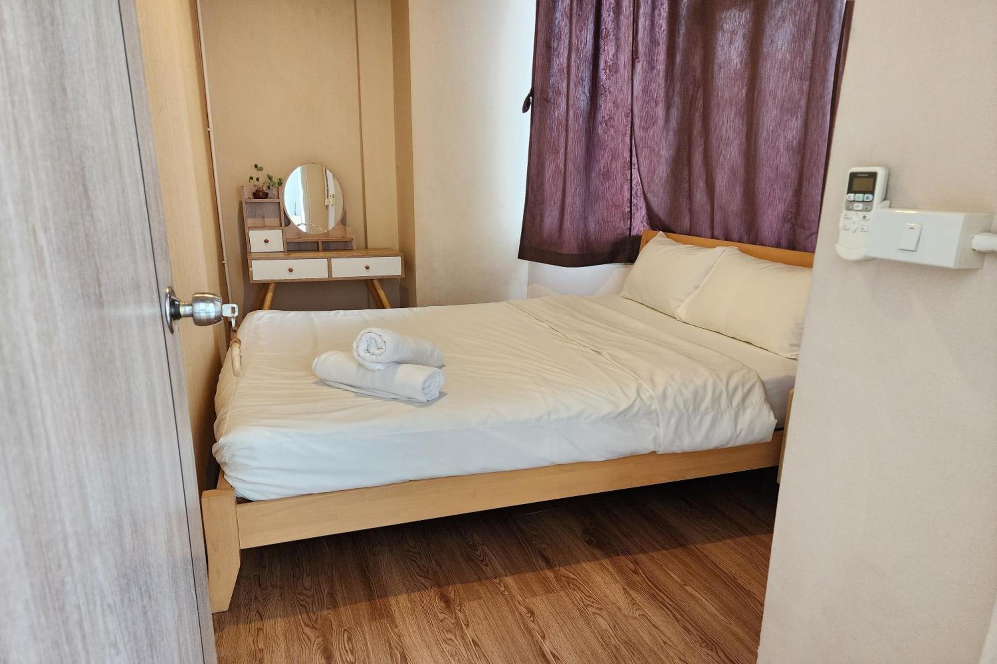 Ease Hostel Bangkok