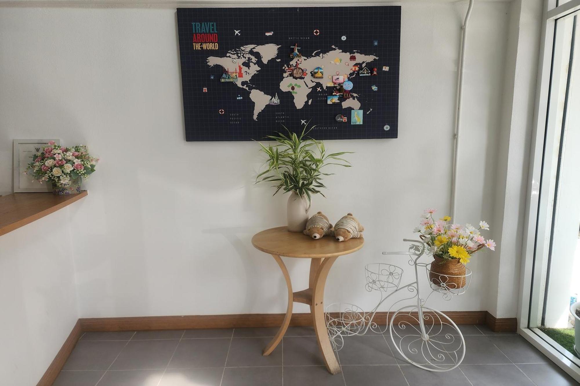 Ease Hostel Bangkok