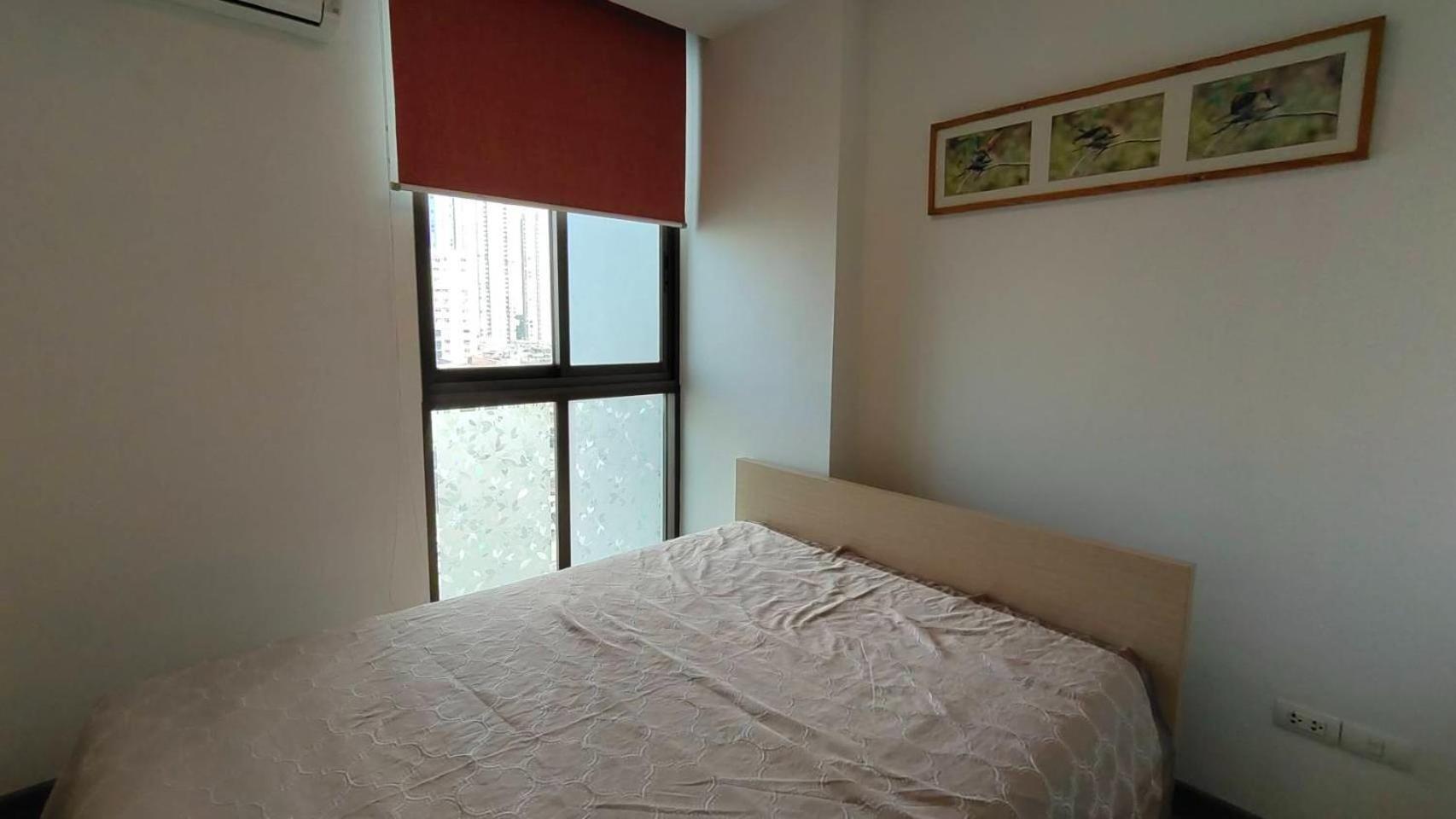 Apartment House Of Sukhumvit Near Night Market Bangkok