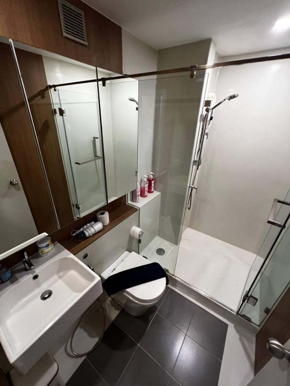 Apartment View - 1 Bedroom *