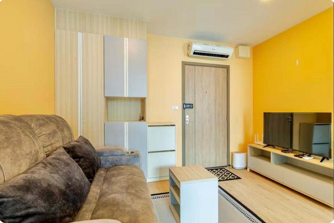 24th Floor, Cozy Skyline View Oasis 1bed & 1sofa