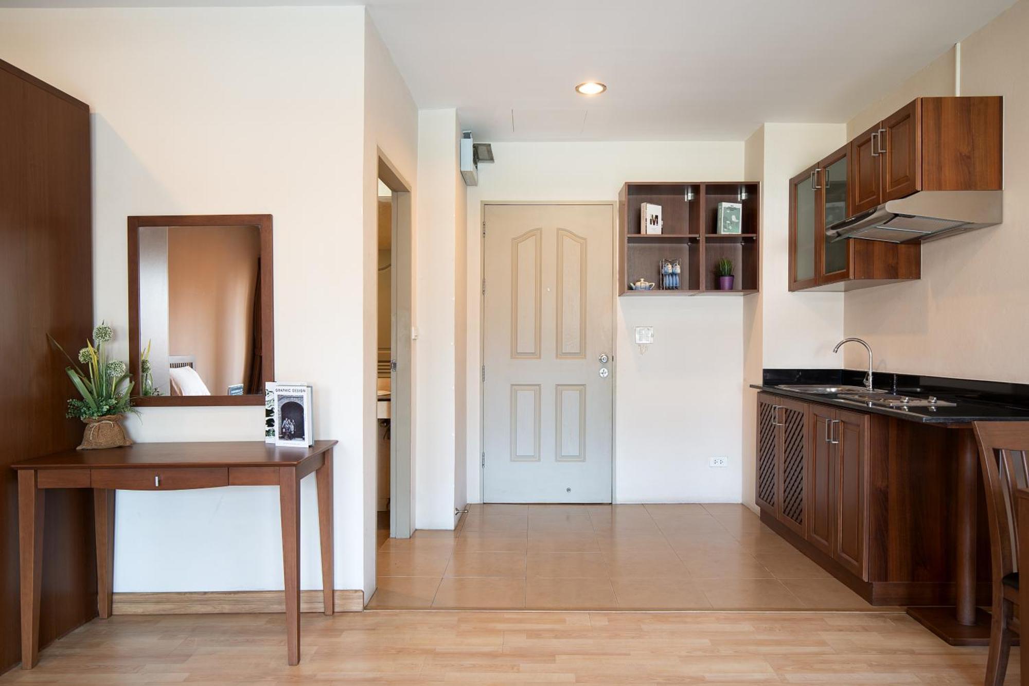 Apartment 181 Ekkamai