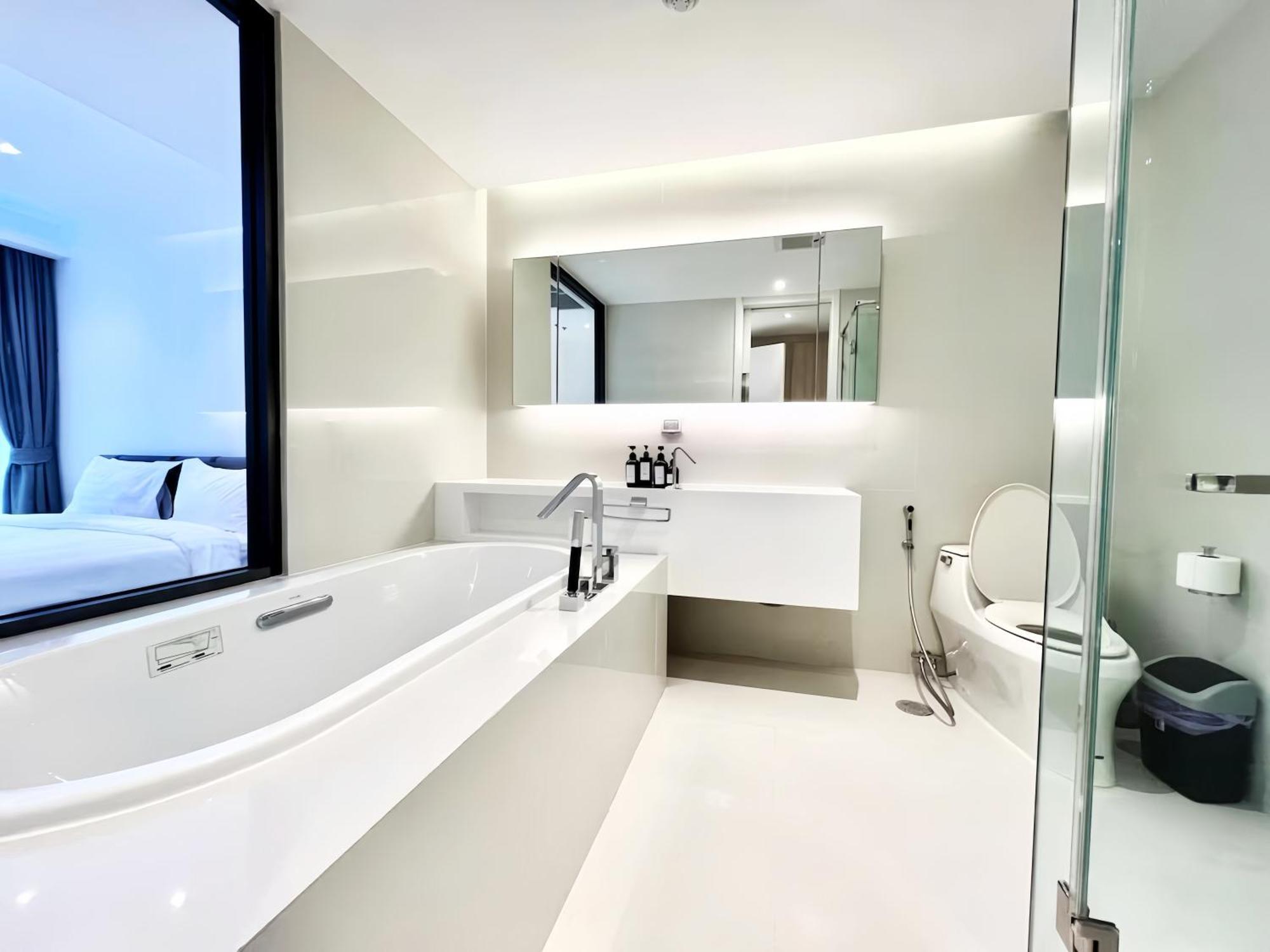 Circle Sukhumvit 11