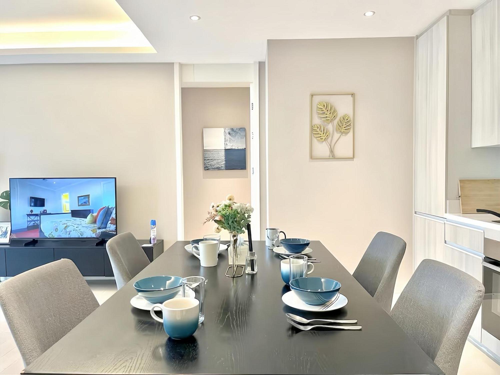 Apartment Circle Sukhumvit 11