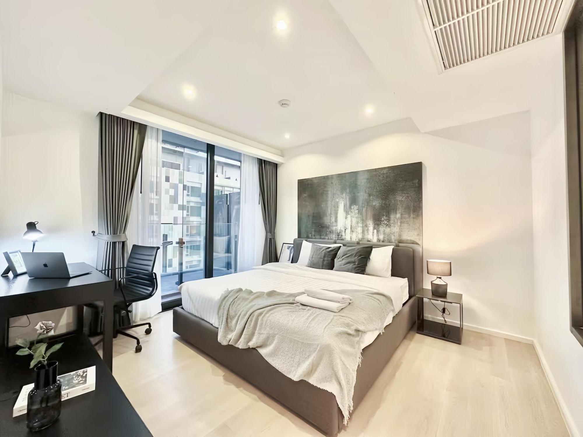 Apartment Circle Sukhumvit 11