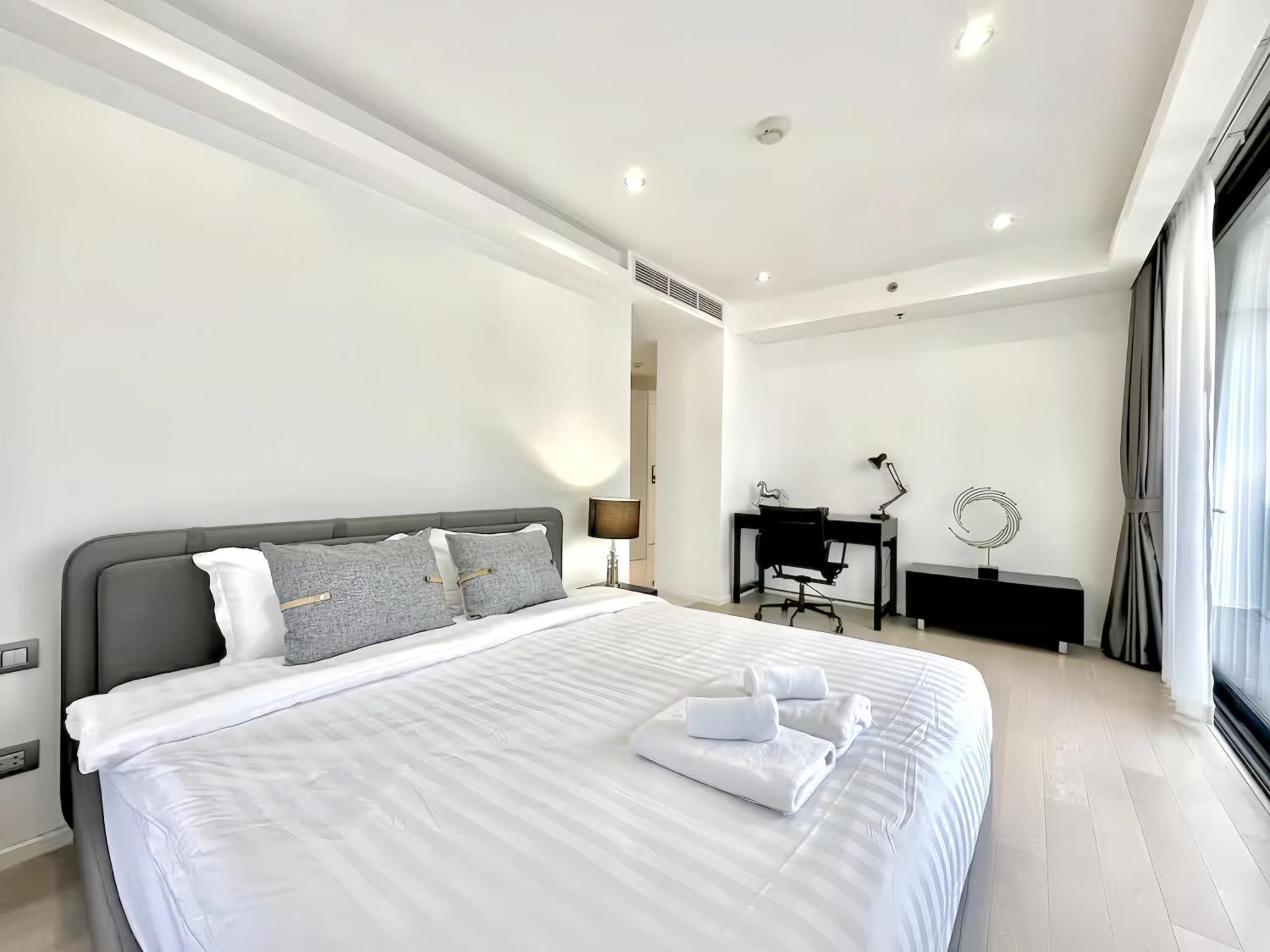 Circle Sukhumvit 11 Apartment Bangkok