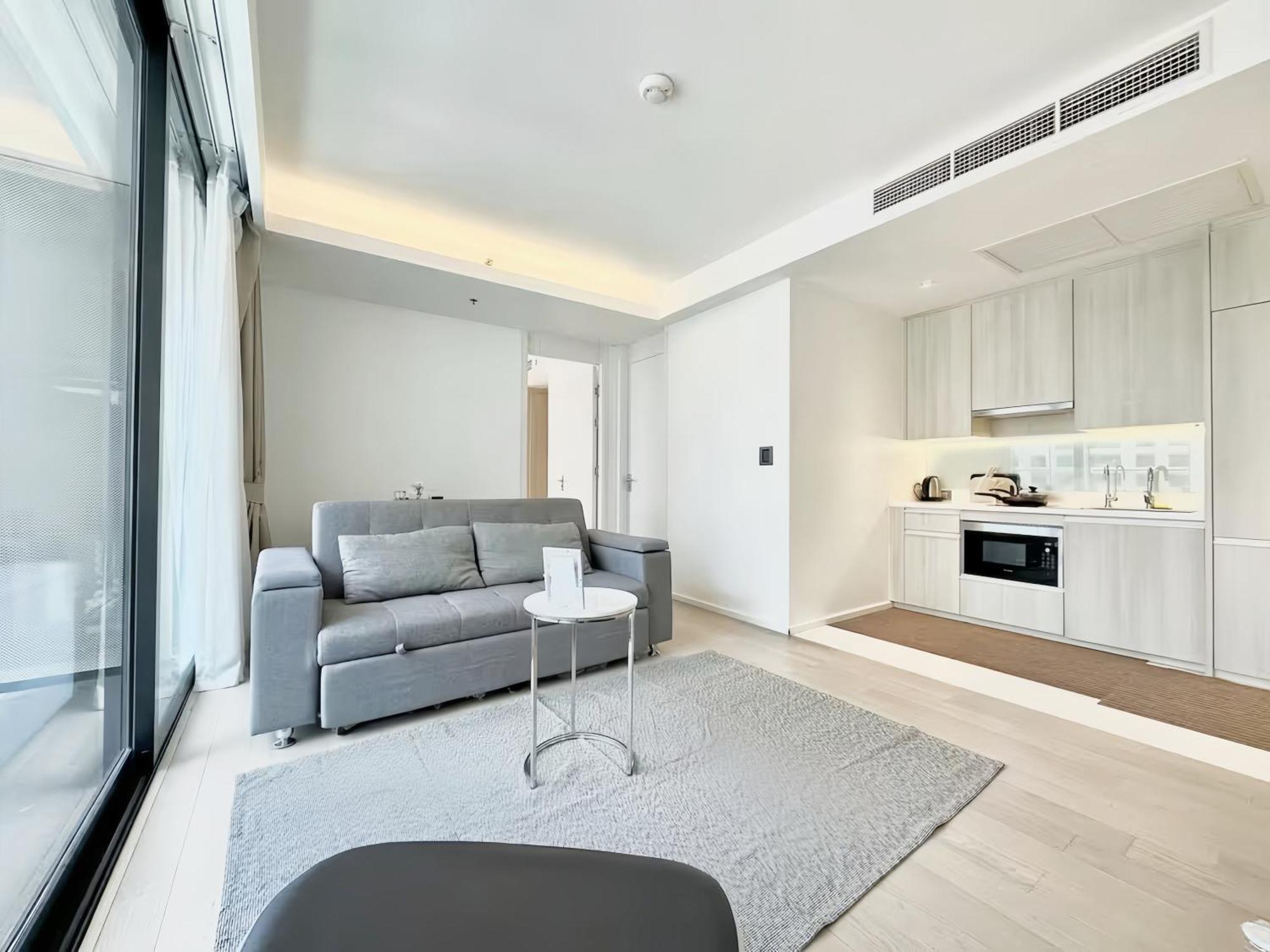 Circle Sukhumvit 11 Apartment