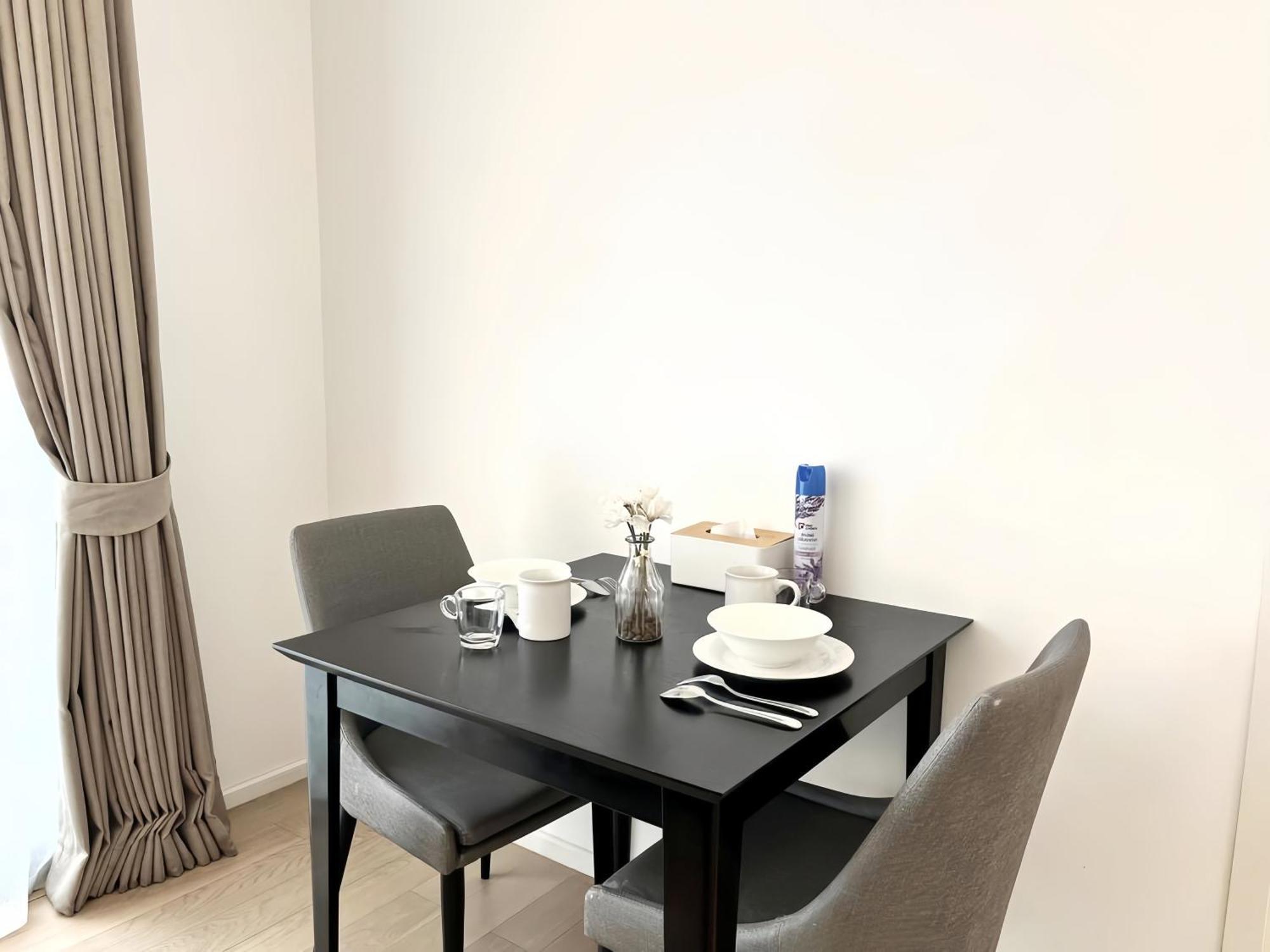 Circle Sukhumvit 11 *