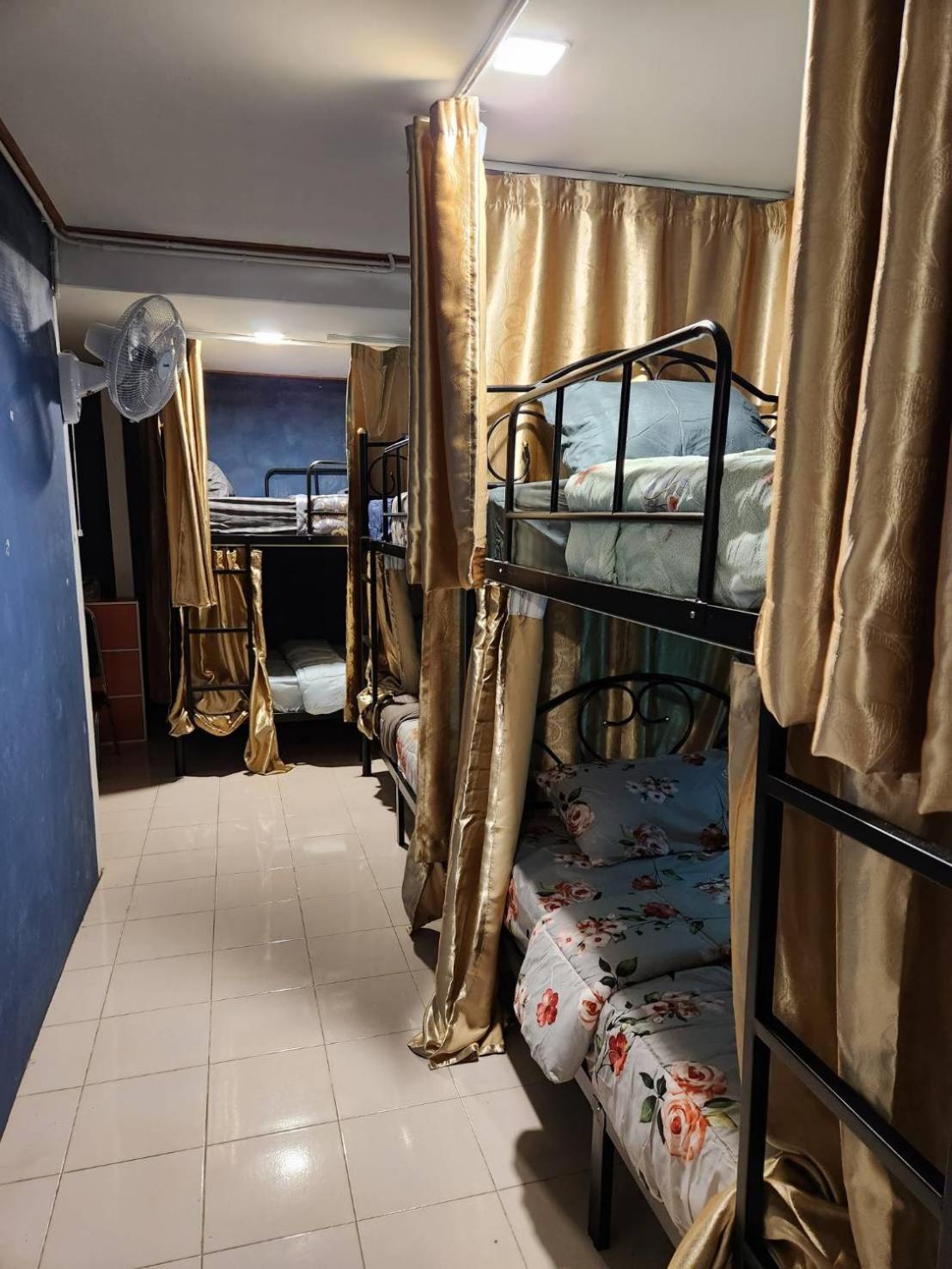 Asrama White House Khaosan Bangkok