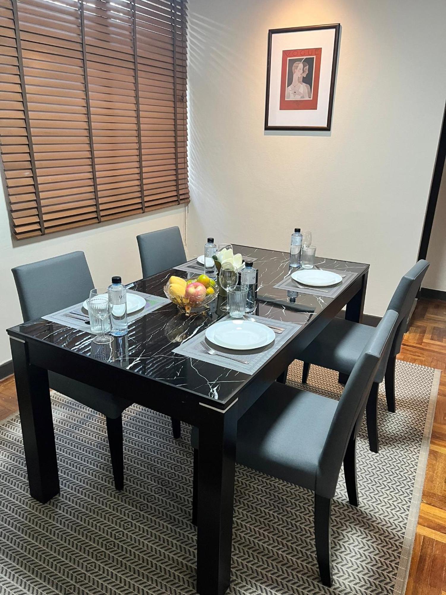 Asoke Sukhumvit By Uhg Aparthotel