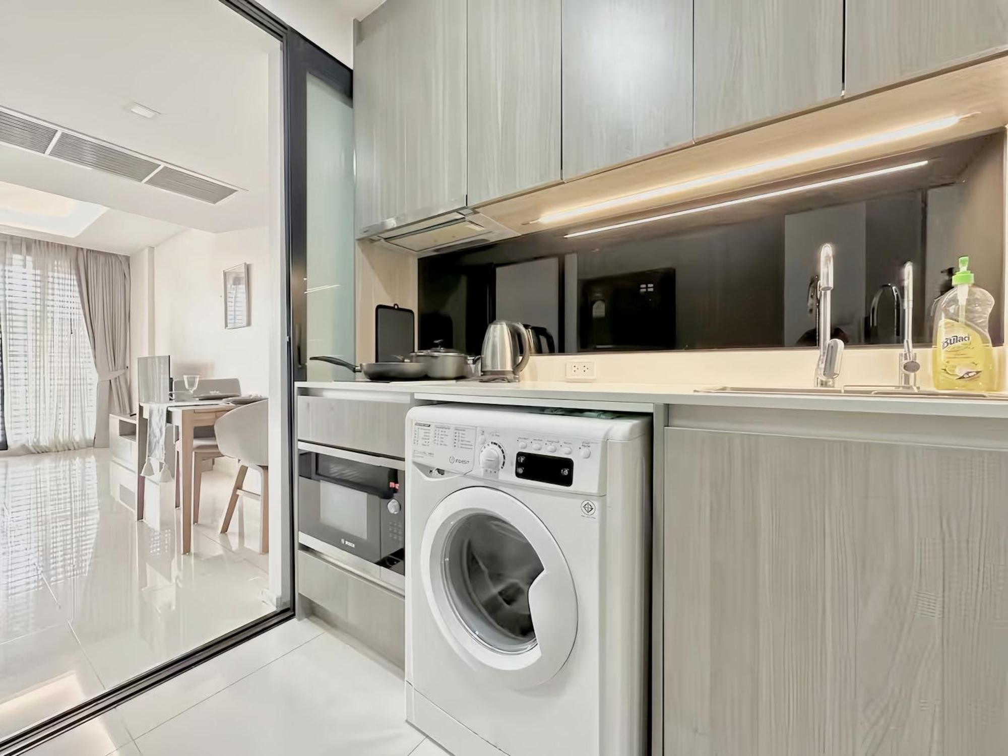 Circle Rein Sukhumvit 12 Apartment *