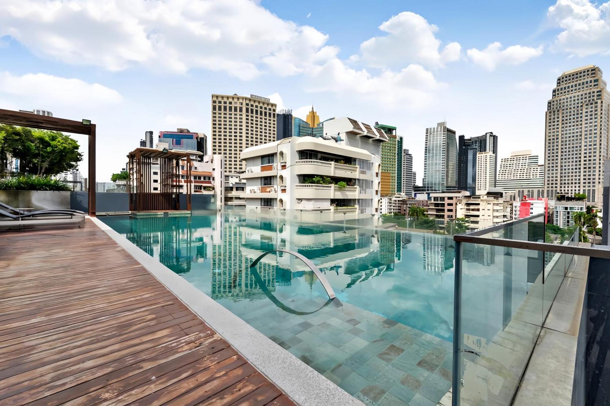Circle S Sukhumvit 12 *