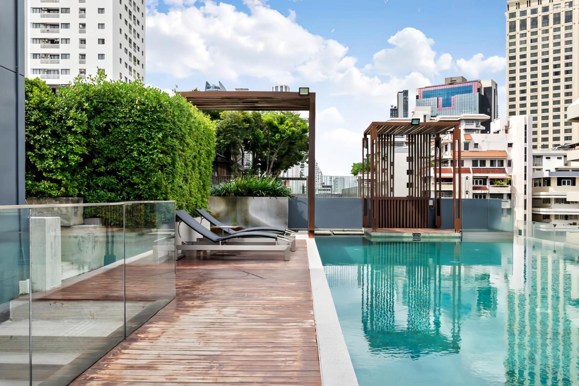 Circle S Sukhumvit 12 Apartment