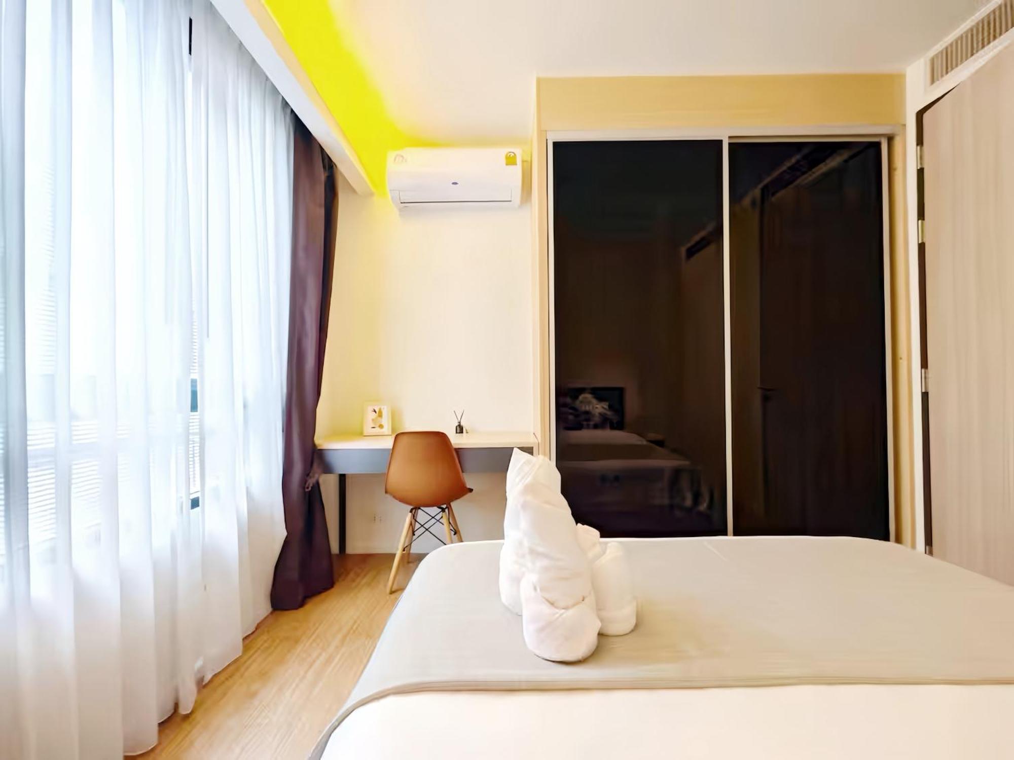 Circle S Sukhumvit 12 Apartment *