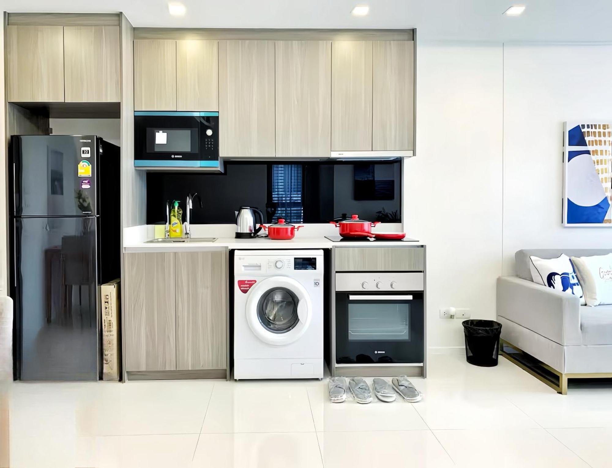 Circle S Sukhumvit 12 *