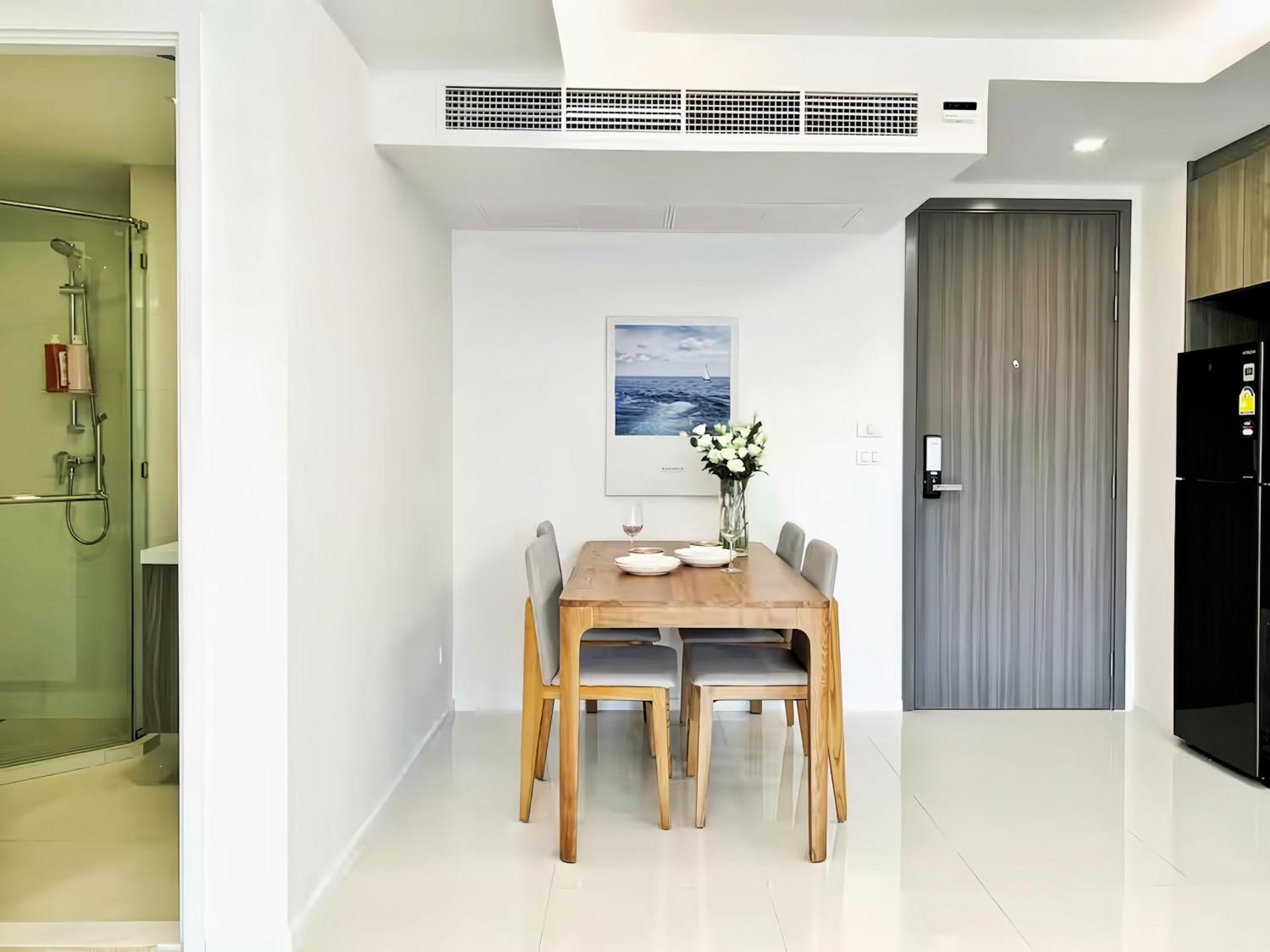 Circle S Sukhumvit 12 Apartment Bangkok