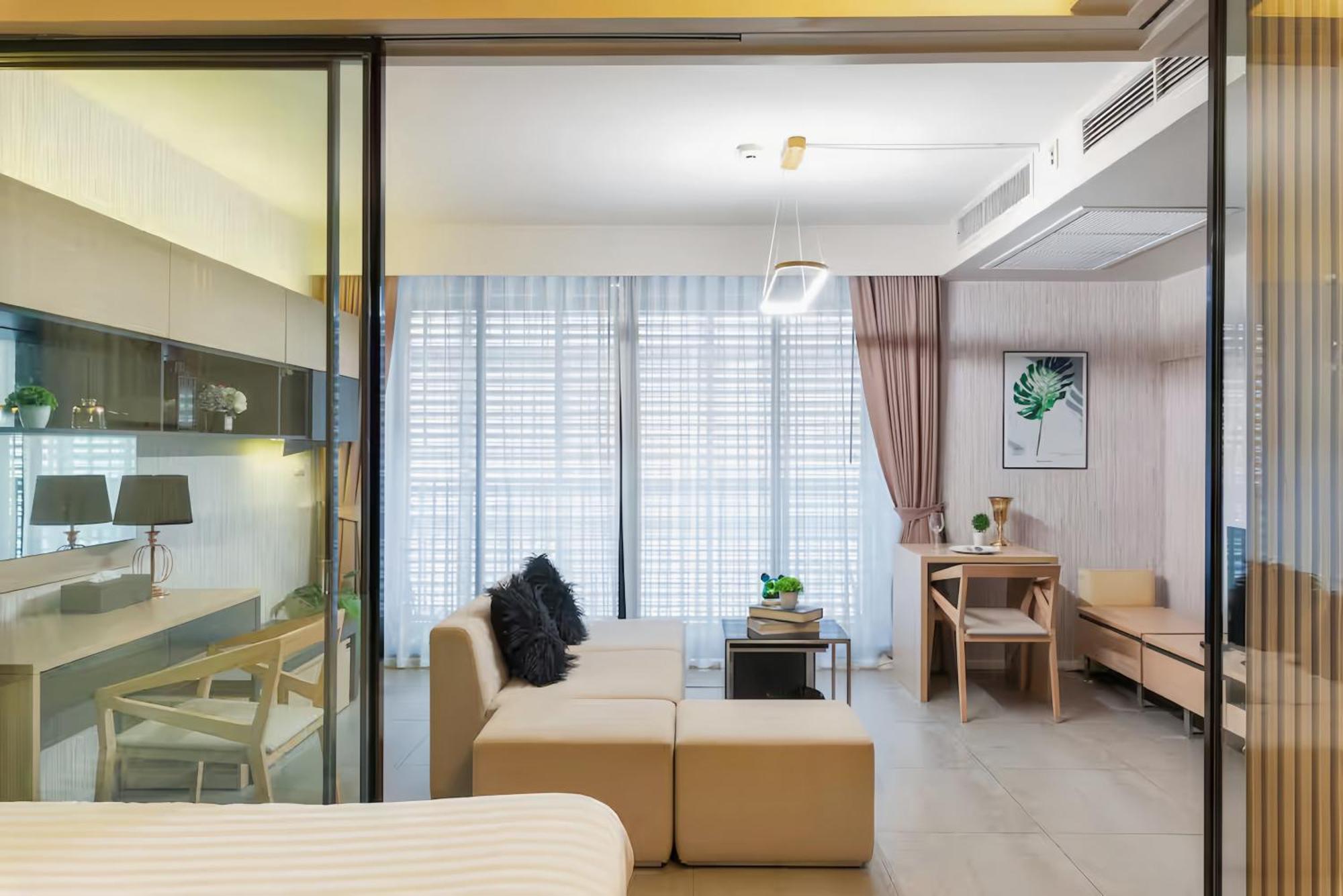 Circle S Sukhumvit 12 *