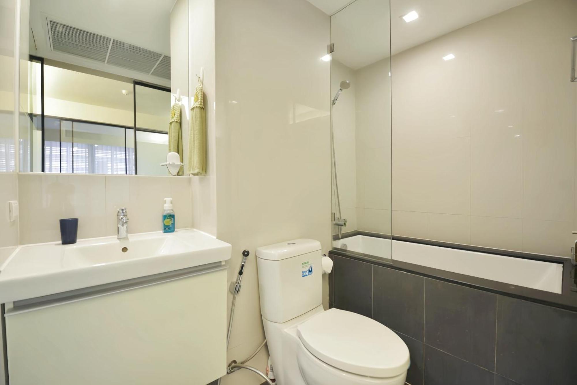 Circle S Sukhumvit 12 Apartment Bangkok