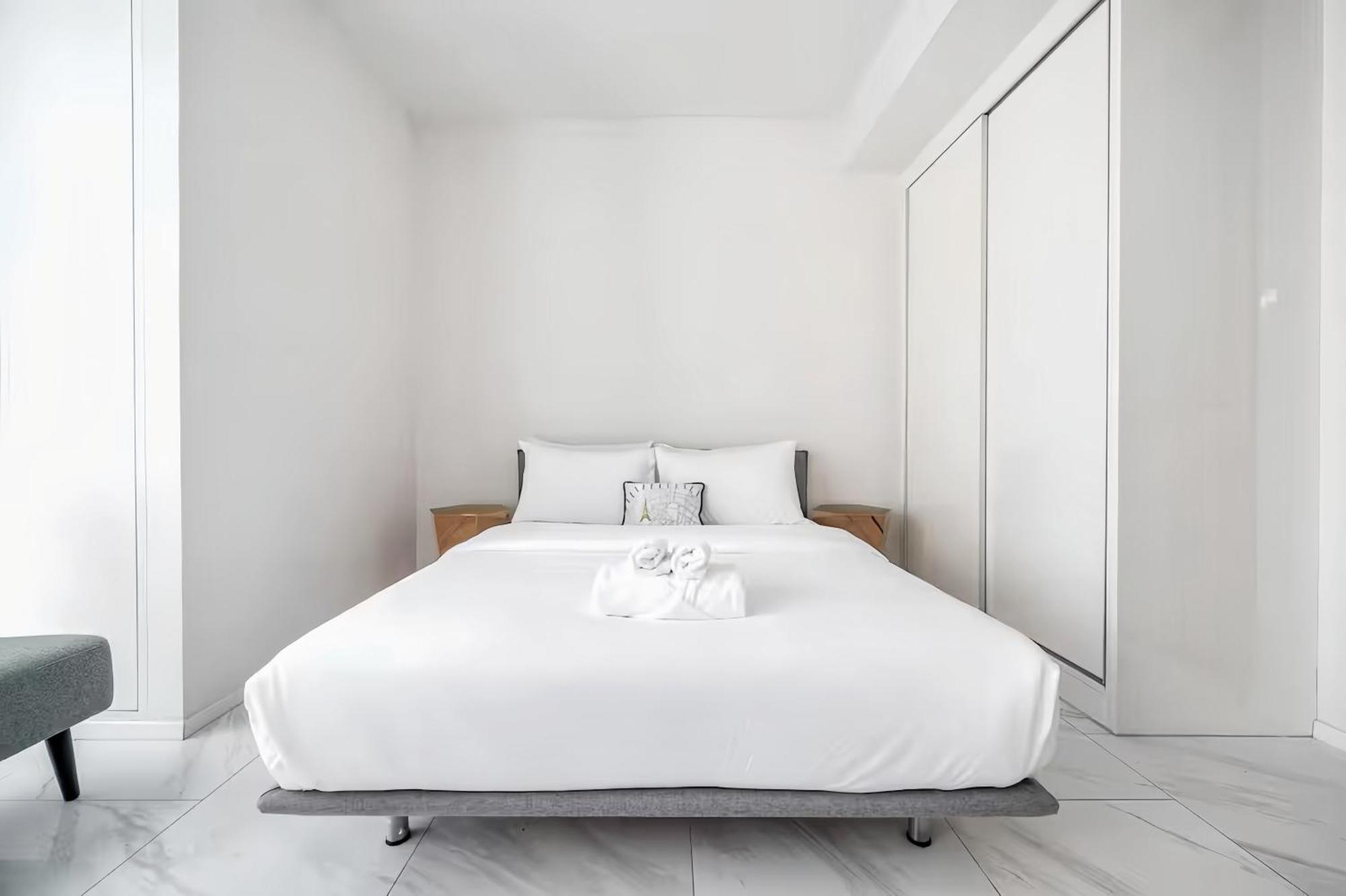 Hyde Sukhumvit 11 *