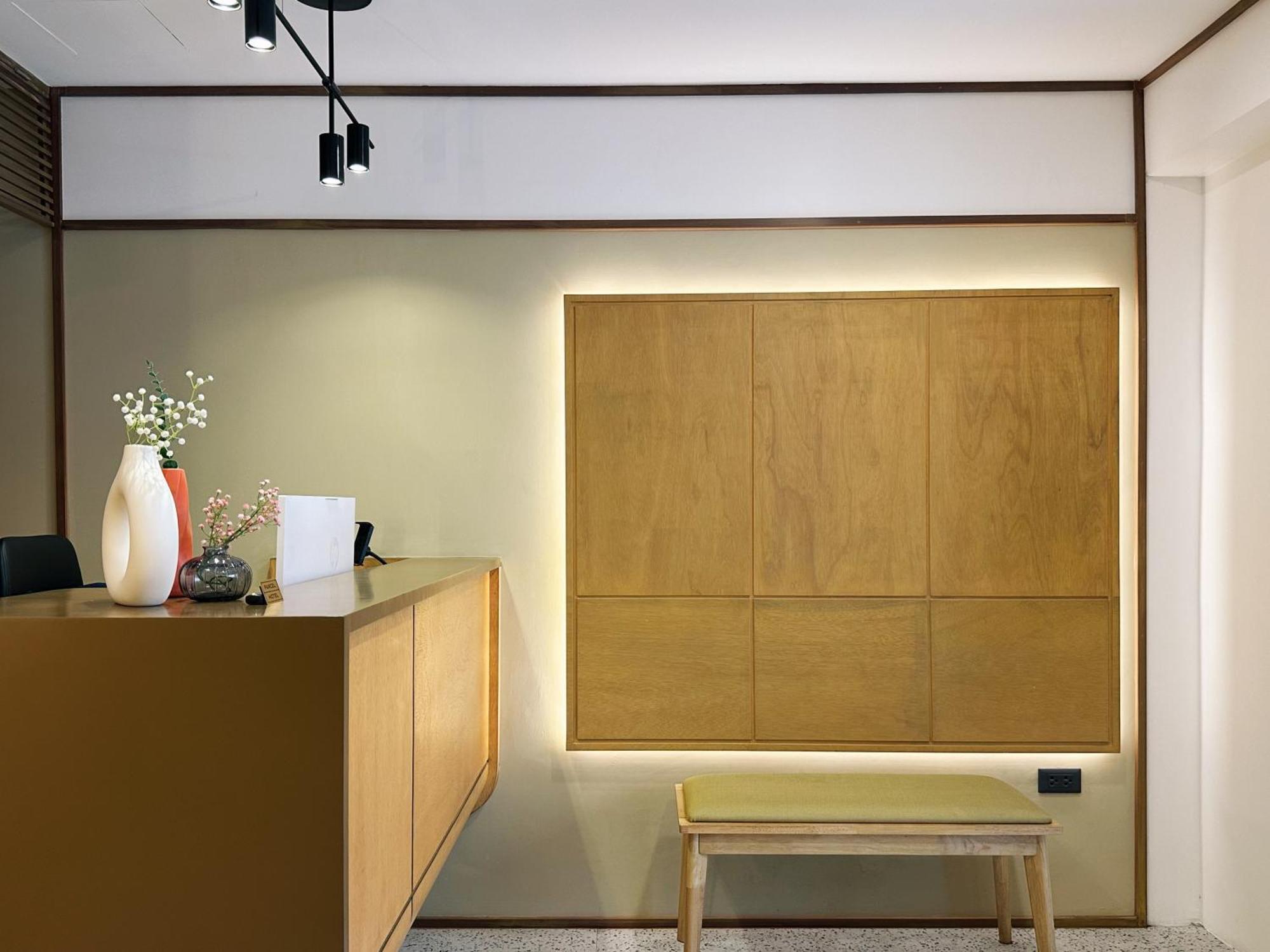 Parcel Hotel