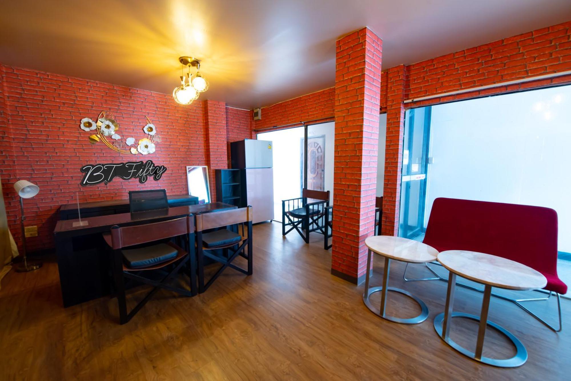 Hotel Bt Fifty 2*