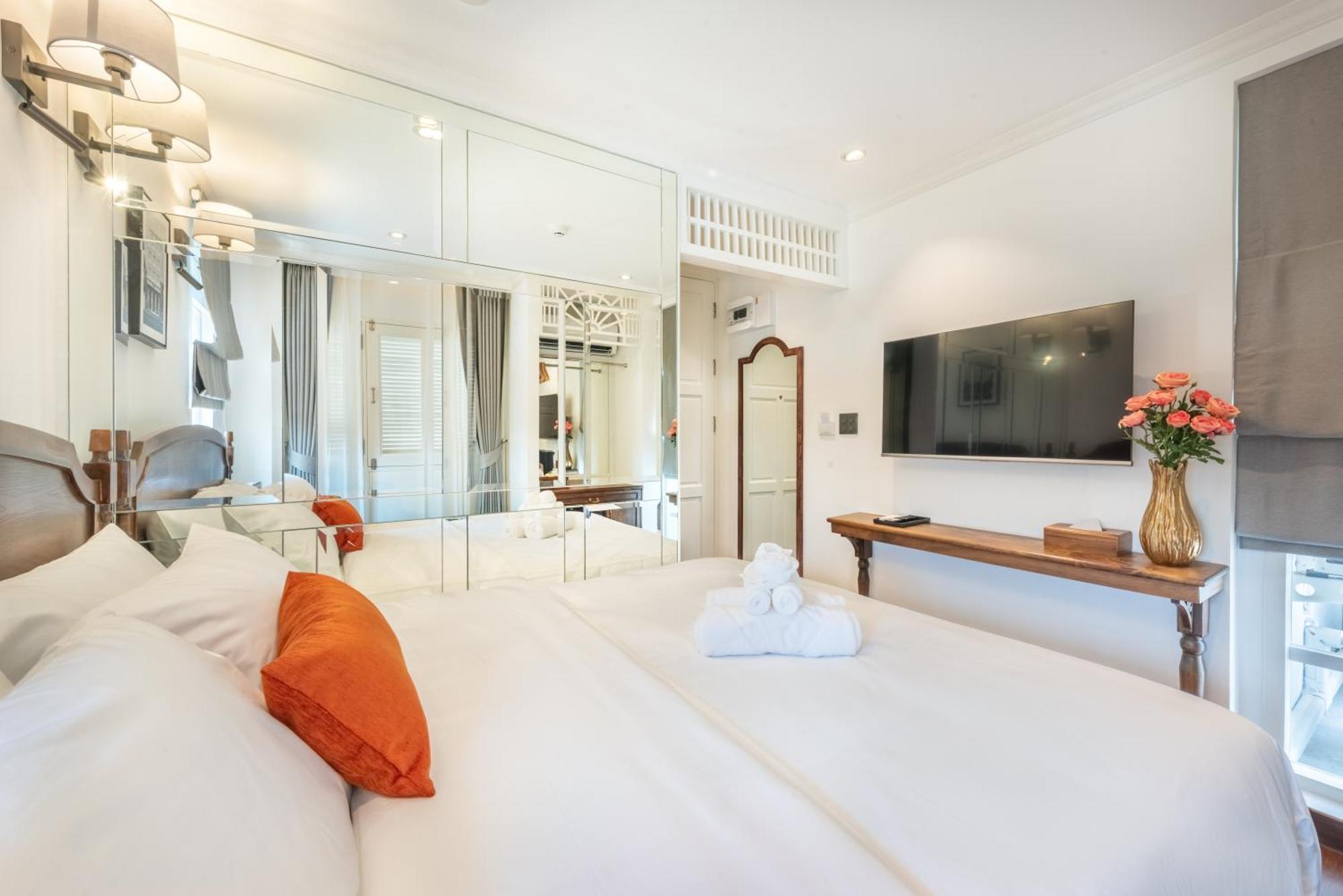 Cherie Boutique 4*