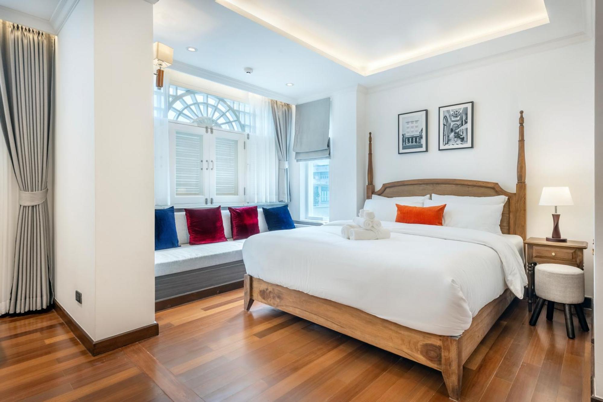 Cherie Boutique 4*