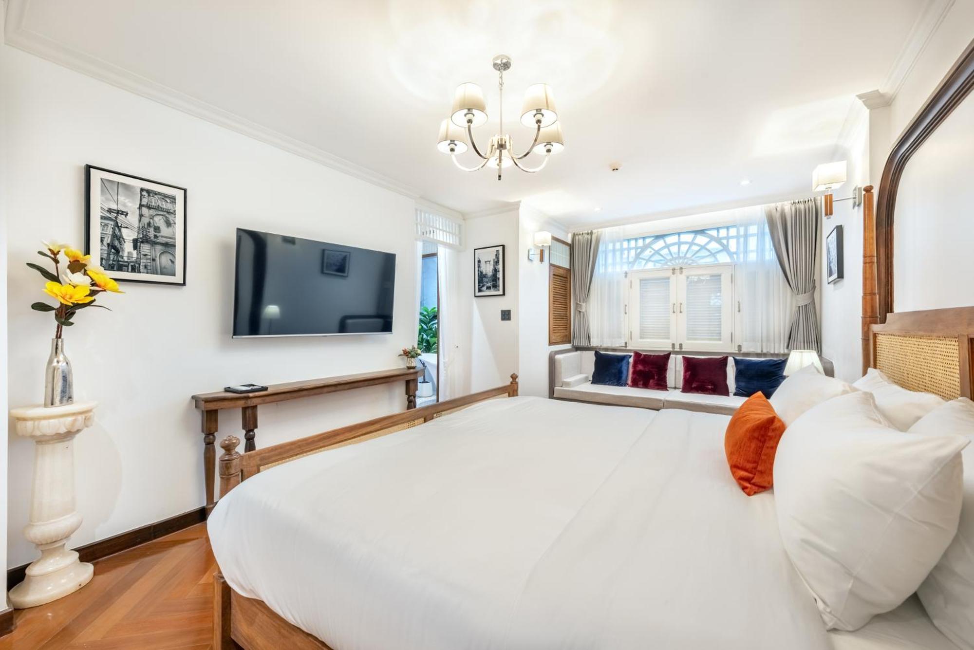 Cherie Boutique Hotel 4*